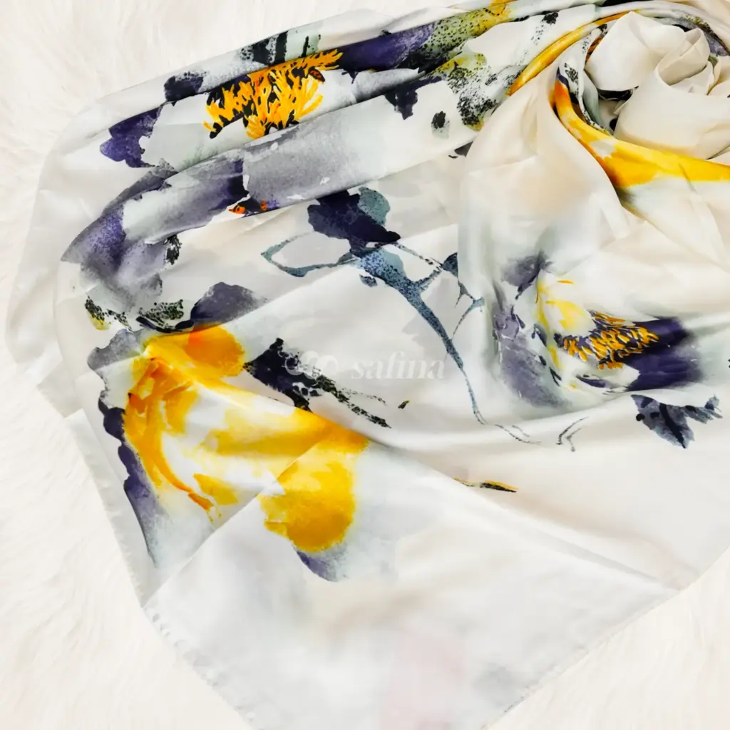 Prominent Large Floral Pattern